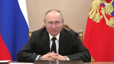 Путин заявил, что молодые военные надежно встали на защиту государства