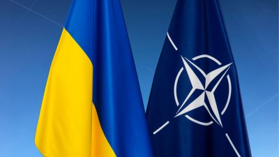 Умеров заявил о «неотвратимости» членства Украины в НАТО, а Столтенберг напомнил об условиях